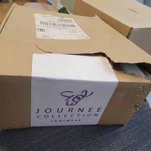 Journee collection footwear Bella silver heels size 10